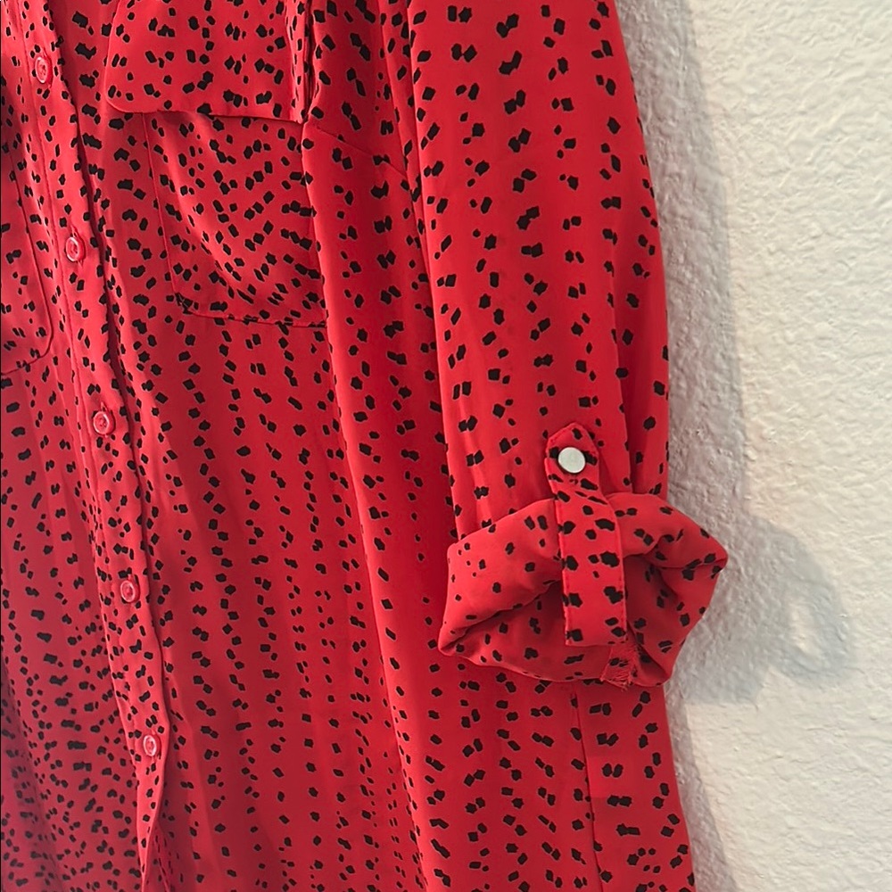 Red patterned Button-Up Blouse - Picture 4 of 5